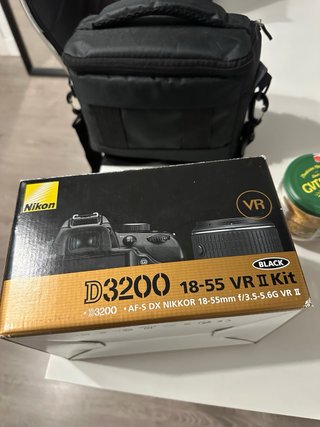 Nikon D3200 + Objetivo 18-55mm VR II Kit