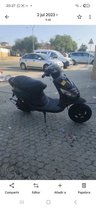 Piaggio spScooter Negra