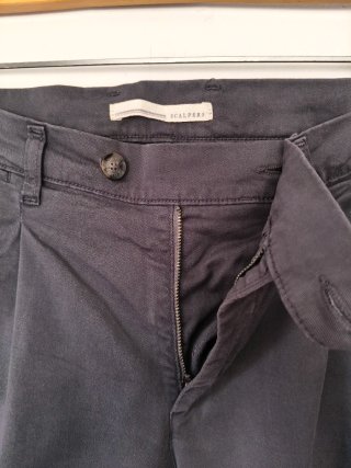 Pantalones chinos pinzas scalpers T44