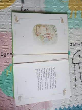 Cuento niños: El cuento de los conejitos pelusa.