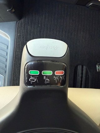 Maxi-Cosi con base de anclaje al coche Cloud T