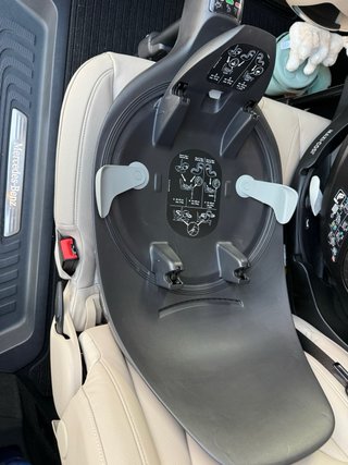 Maxi-Cosi con base de anclaje al coche Cloud T