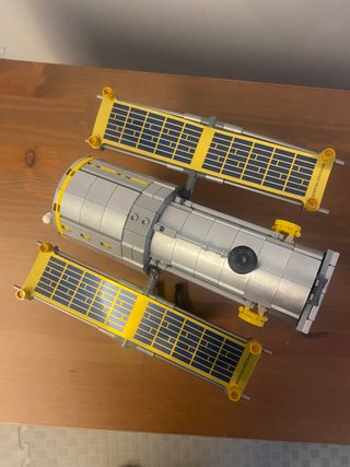 LEGO 10283: NASA Space Shuttle Discovery