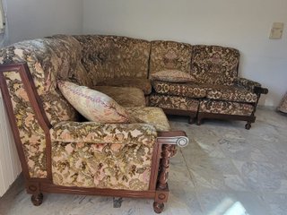 Sofá rinconera y mesa de centro