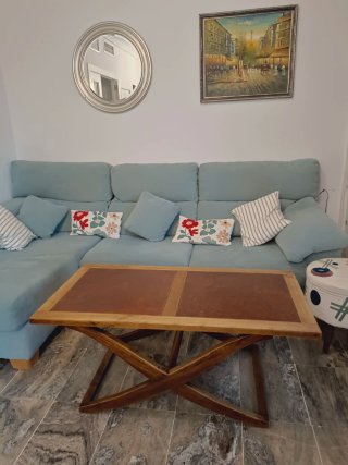 Mesa de centro de teca y cuero
