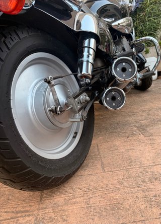 Kymco Venox Moto Cruiser Negra