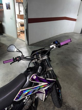 Moto Supermotard 49cc Lila