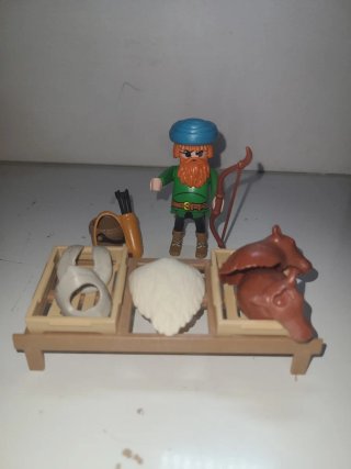 Lote 112. Playmobil Cazador