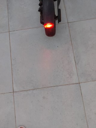 Patinete eléctrico negro Xaomi plegable
