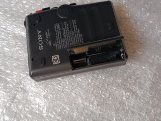 Grabadora Sony Walkman con cinta GoldStar