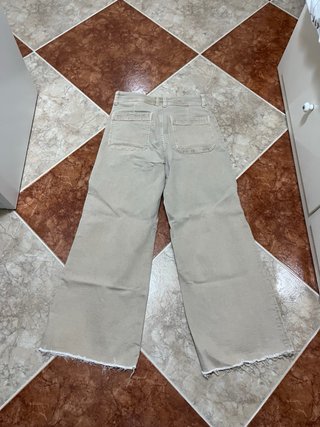 Pantalones anchos beige Mango Talla 38