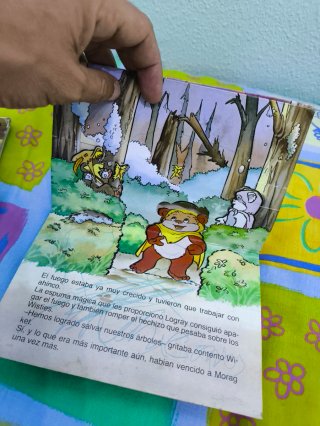 Colección 4 cómics Ewoks Panorámicos