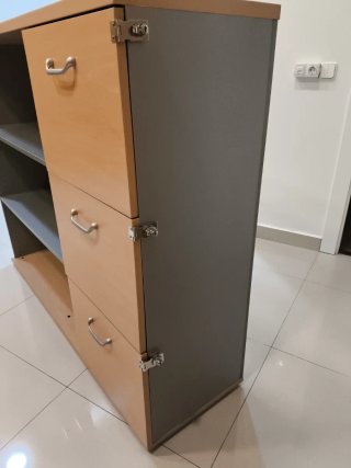 Mueble de oficina Ofiprix con estantes y cajonera