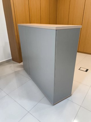 Mueble de oficina Ofiprix con estantes y cajonera