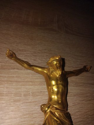 Crucifijo Dorado