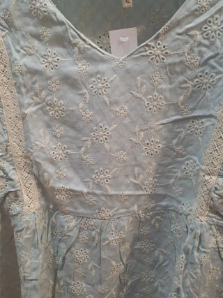 Blusa turquesa bordada volantes XL