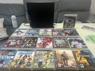 Consola PlayStation 3 con juegos