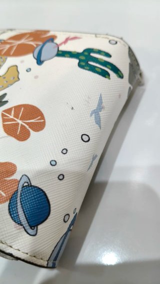 Cartera y monedero con estampado