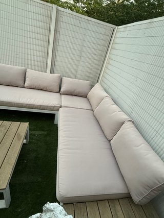 Conjunto sofá y mesa de jardín