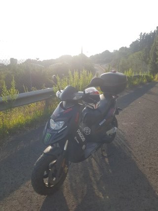 Piaggio Typhoon 50 2t AC Negra