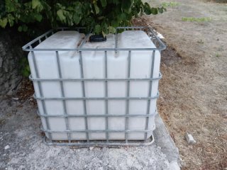 Depósito de agua 1000 L en merindades