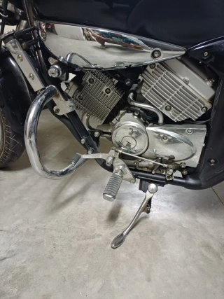 Kymco Venox 250 Negra