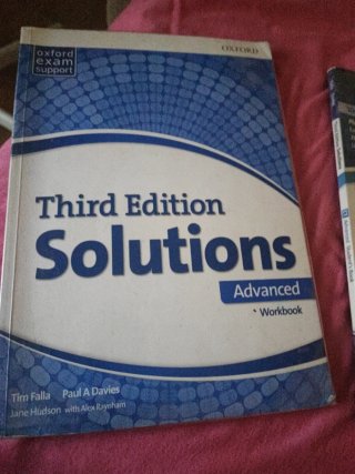 Solutions 3rd Edition Advanced. Student's Book