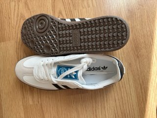 Zapatillas Adidas Blancas y Negras