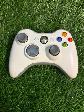 Microsoft Xbox 360 DD 120Gb + Controller + Giochi