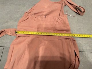 Mono rosa cuello halter