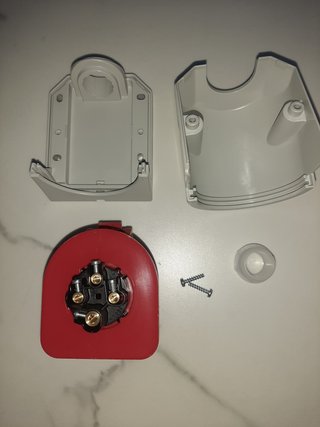 Base y Toma Industrial 3P+T 16A