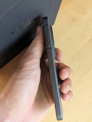 Vivo X300 + Custodie e accessori