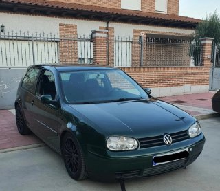 Volkswagen Golf 2000