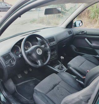 Volkswagen Golf 2000