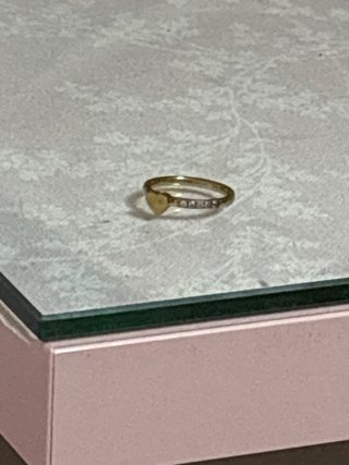 Anillo Corazón Dorado con Circonitas