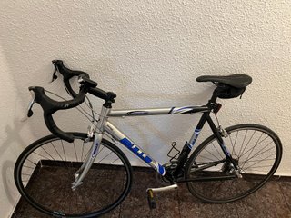 Bicicleta Carretera BULLS Shimano 105