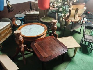 Mesa de centro antigua mármol y madera