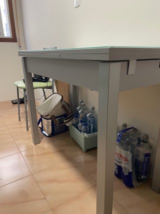 Mesa de cocina y 4 sillas
