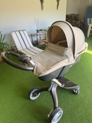 Carrito Stokke con capazo