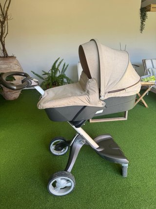 Carrito Stokke con capazo