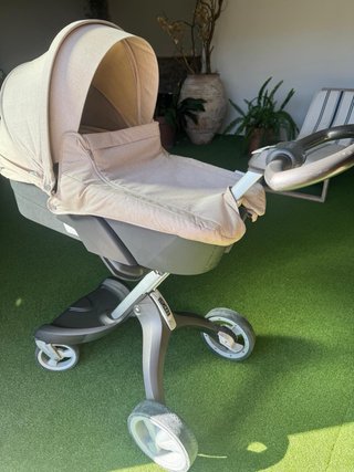 Carrito Stokke con capazo