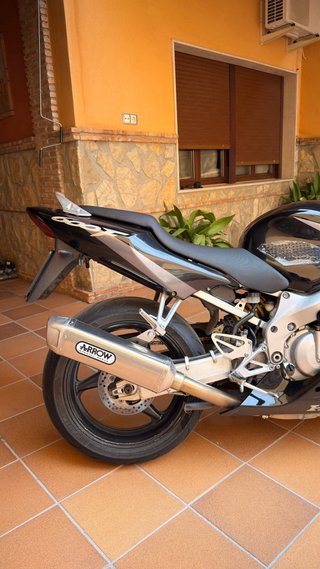 Honda CBR 600 F4i Negra