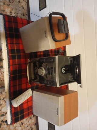 Minicadena Sony CMT-EH10 CD/Cassette