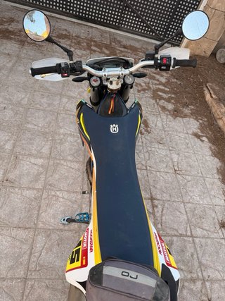 Moto Husqvarna 701 Enduro 2023