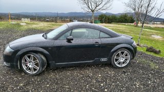Audi TT 1998 vendo o cambio
