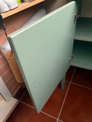 Mesita de noche verde agua Ikea