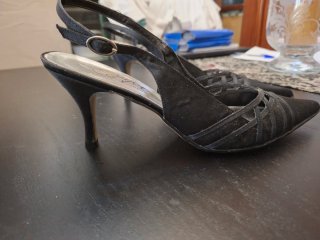Zapatos de tacón negros para mujer