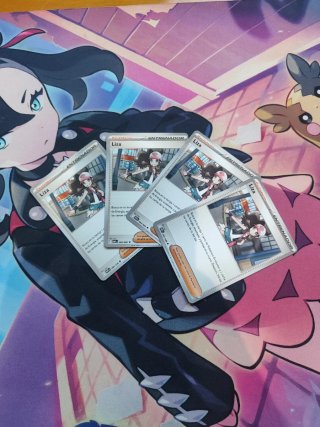 Play Set x4 Cartas Pokémon Liza Entrenador