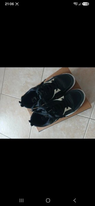 Scarpe Fila nere e bianche
