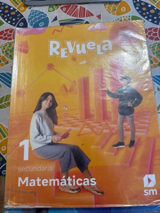 Libros de 1 de ESO del colegio Santiago Apóstol